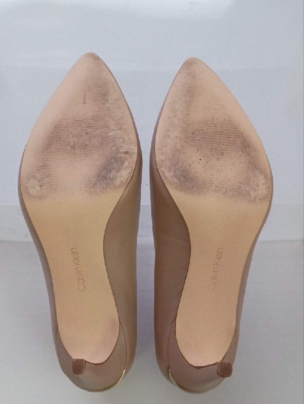 Calvin Klein Kirstin Blush Pointed-Toe Leather Pumps - Picture 5 of 10